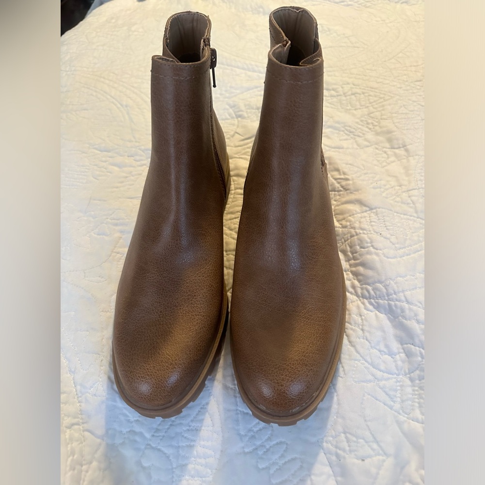 Wonderly Boots